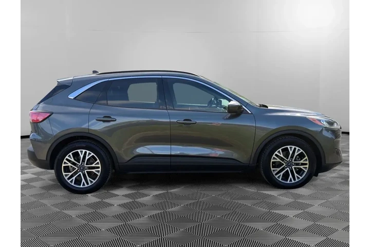 $16995 : 2020 FORD ESCAPE image 6