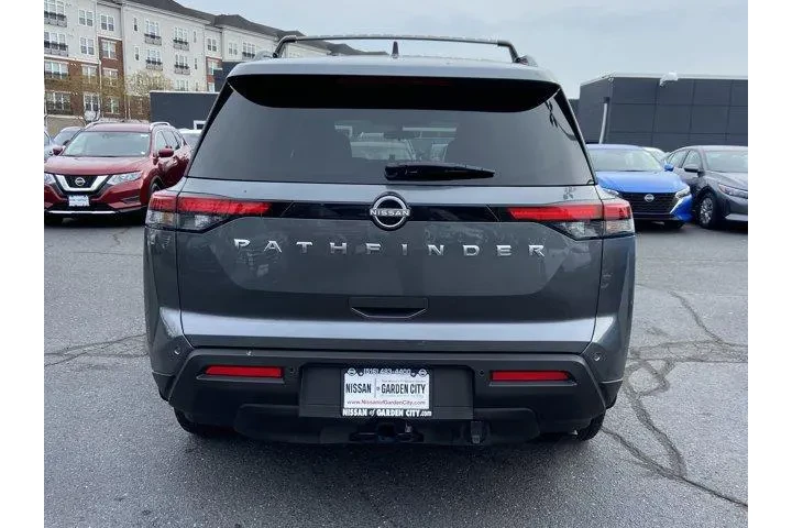 $33050 : Nissan Pathfinder 2025 SV 4d image 5
