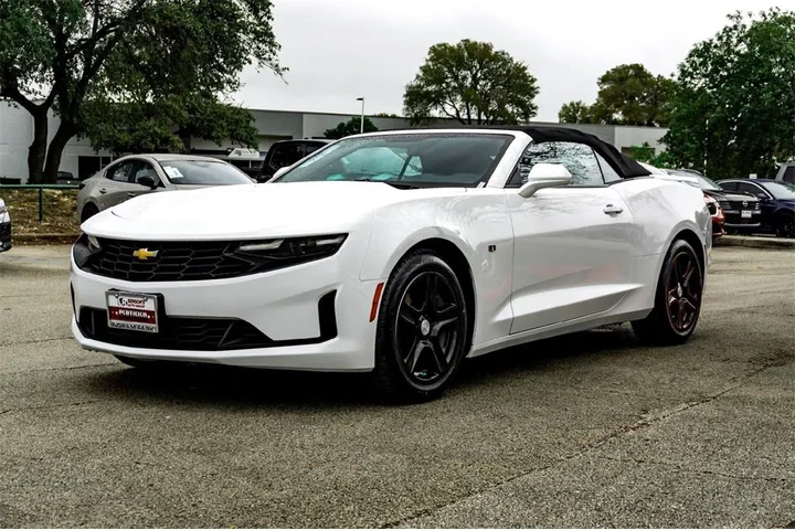$24999 : Chevrolet Camaro 2023 LT 2dr image 9