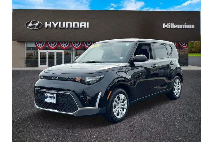 $16999 : Kia Soul 2023 LX 4dr Crossov image 2