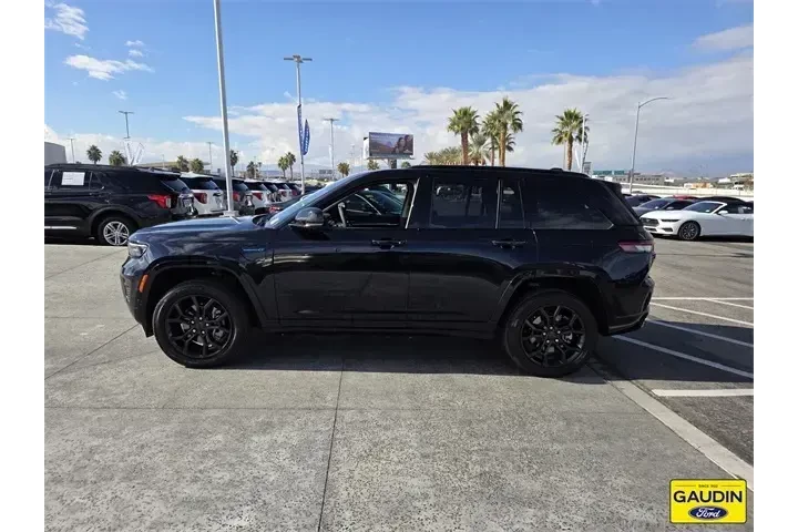 $29705 : Jeep Grand Cherokee 2023 4x4 image 4