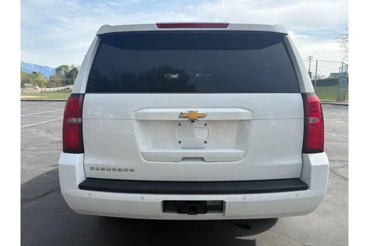 $18900 : 2017 Suburban LT image 9