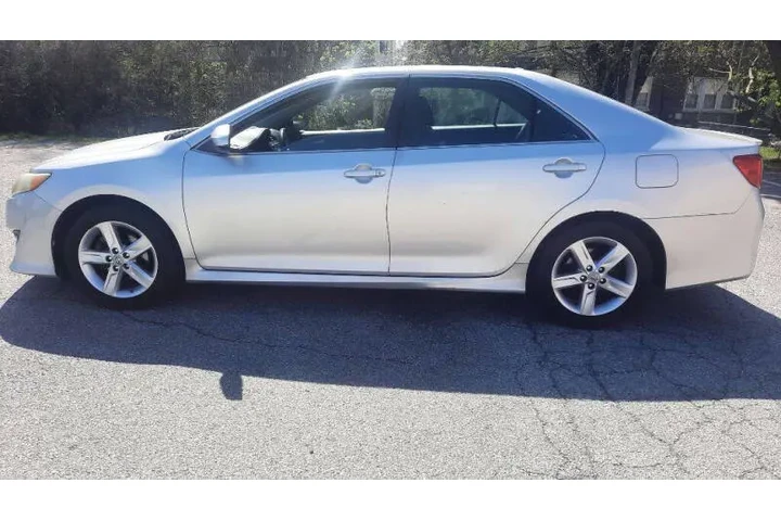 $5995 : 2013 Camry L image 4