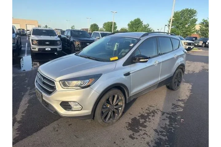 $16500 : Ford Escape 2017 AWD Titaniu image 3