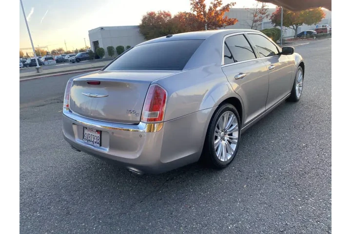 $10995 : 2011 300 C image 7