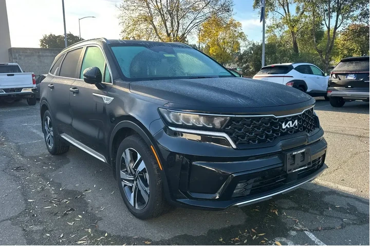 $27990 : Kia Sorento Hybrid 2023 AWD image 2