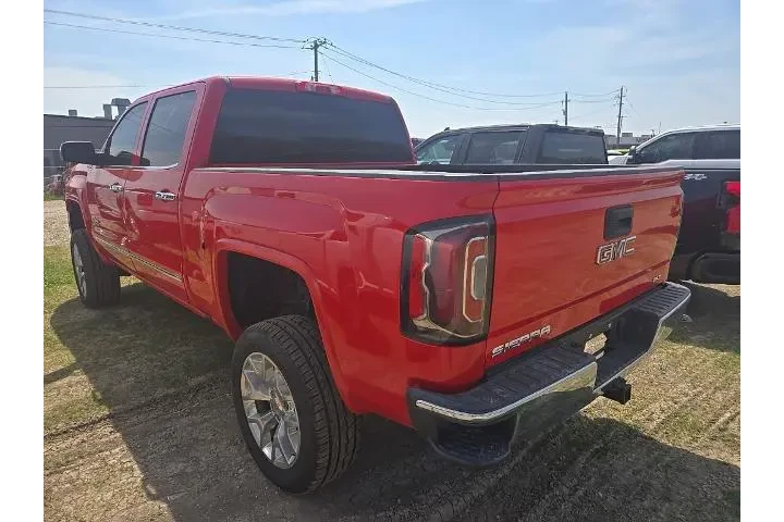 $26085 : GMC Sierra 1500 2018 4x4 SLT image 3