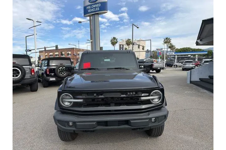 $39687 : Ford Bronco 2022 4x4 Base 4d image 2