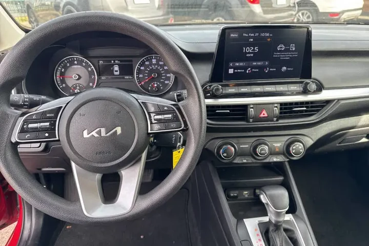 $15999 : 2022 Forte LXS image 10