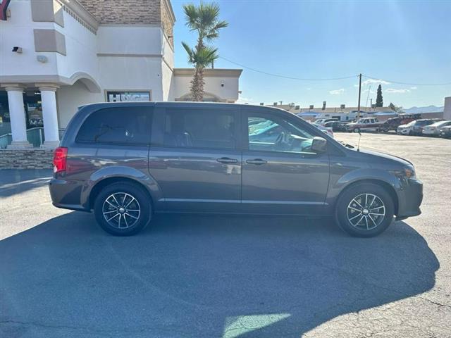 $18995 : Pre-Owned 2019 Grand Caravan image 5