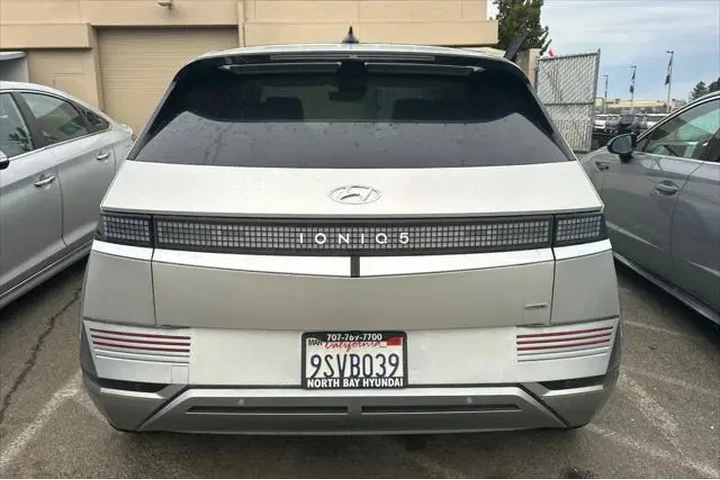 $34990 : Hyundai IONIQ 5 2024 AWD Dis image 4