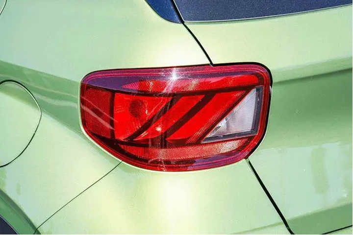 $20491 : Hyundai VENUE 2023 SEL 4dr C image 10