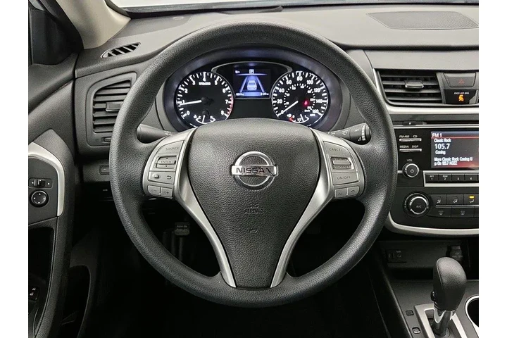 $13599 : Nissan Altima 2016 2.5 4dr S image 10