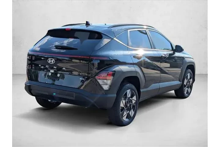 $24667 : Hyundai KONA 2025 AWD SEL 4d image 2