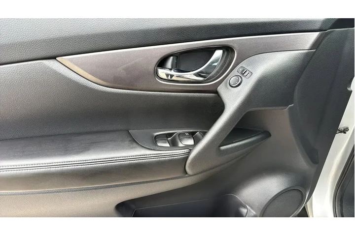 $16850 : Nissan Rogue 2015 S 4dr Cros image 8