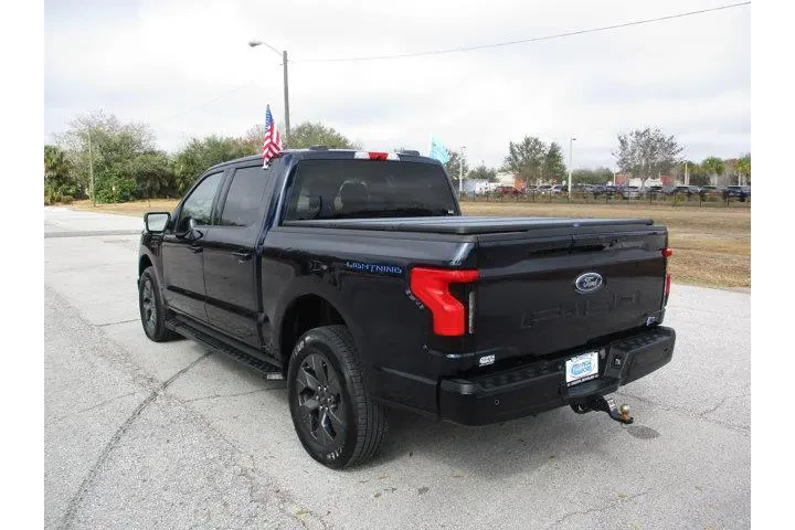 $38995 : Ford F-150 Lightning 2023 AW image 5