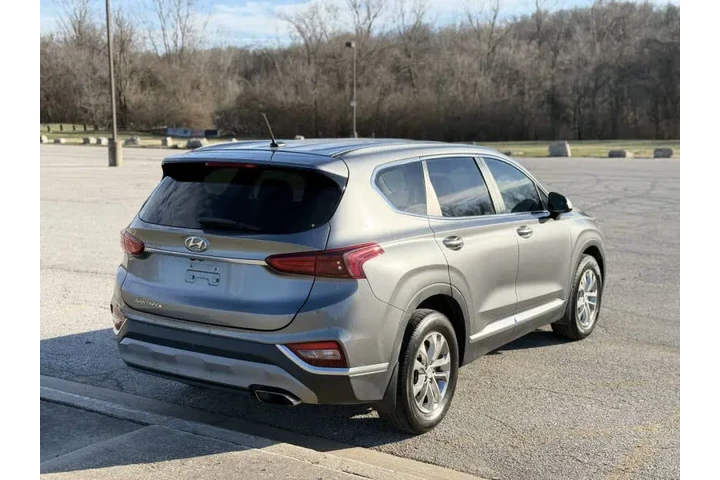 $11999 : 2019 Santa Fe SE 2.4L image 8