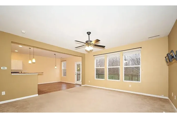 $1200 : HOUSE FOR RENT IN INDIANAPOLIS image 10