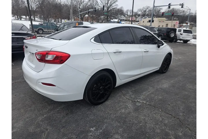 $6900 : 2017 Cruze LT Auto image 6