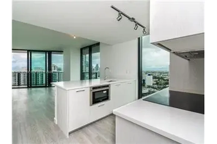 $4900 : Rental property with 2 bedro image 5