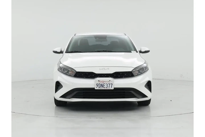 $18998 : Kia Forte 2023 LXS 4dr Sedan image 5