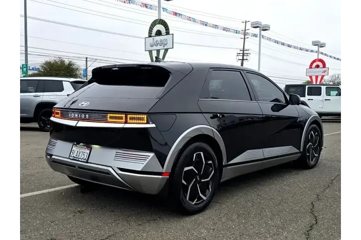 $29900 : Hyundai IONIQ 5 2024 Limited image 4