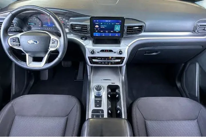 $27500 : Ford Explorer 2022 XLT 4dr S image 5