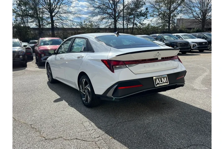 $20820 : Hyundai ELANTRA 2025 SEL Spo image 7