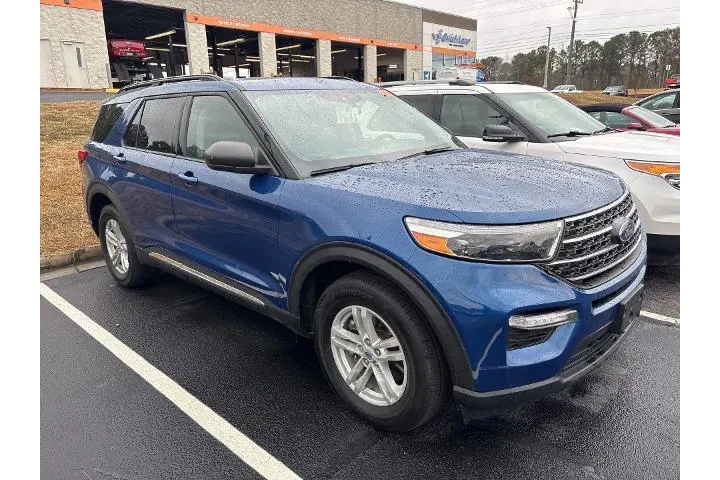 $29788 : Ford Explorer 2022 AWD XLT 4 image 2
