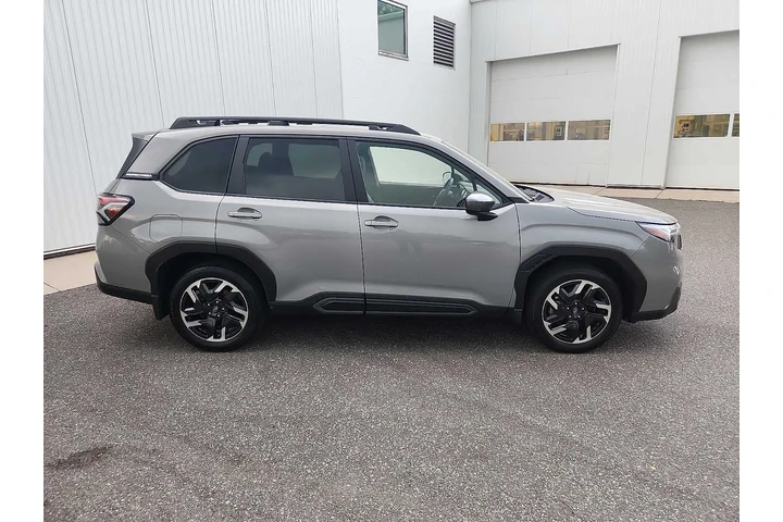$33995 : Subaru Forester 2025 AWD Lim image 7