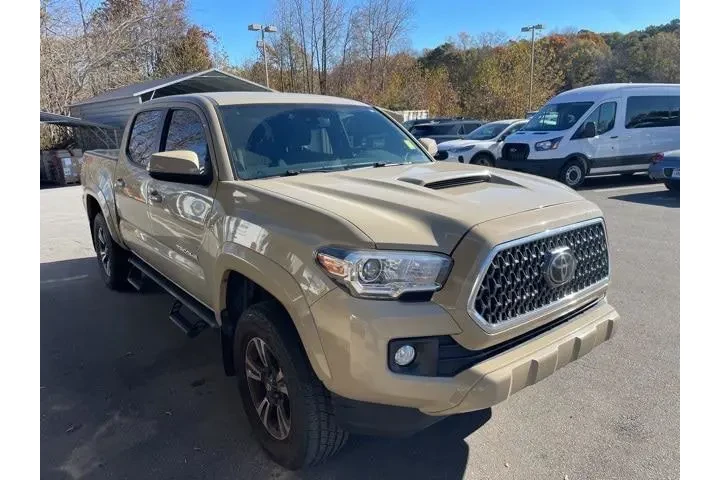 $29992 : Toyota Tacoma 2019 4x4 TRD P image 2