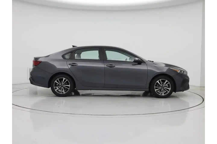 $16998 : Kia Forte 2024 LXS 4dr Sedan image 7