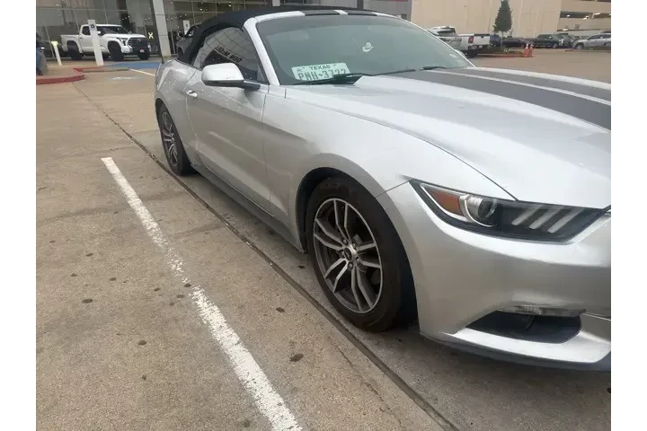 $14140 : Ford Mustang 2017 EcoBoost P image 8