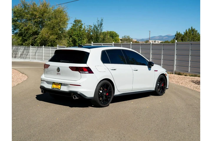 $33547 : 2024 Golf GTI 380 SE image 6
