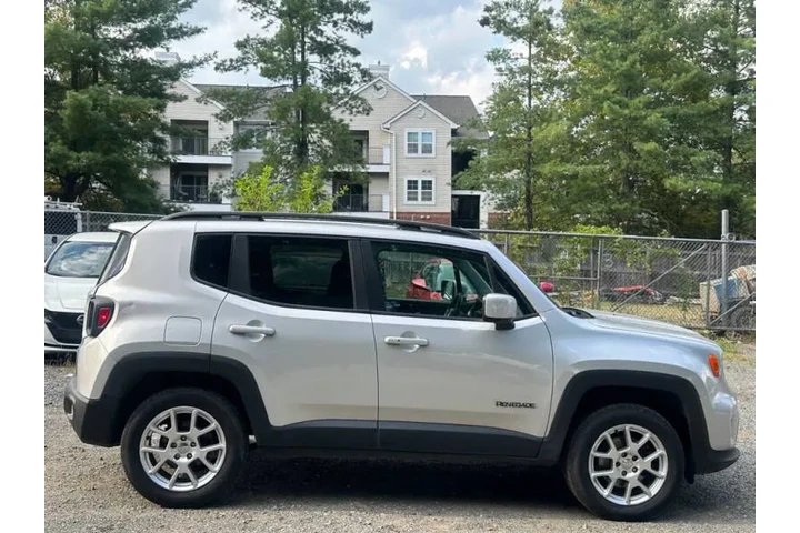 $13990 : 2020 Renegade Latitude image 9