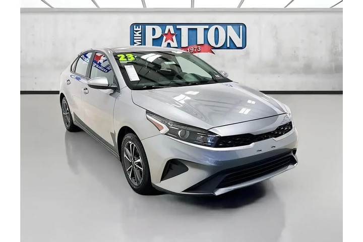 $16944 : Kia Forte 2023 LXS 4dr Sedan image 1