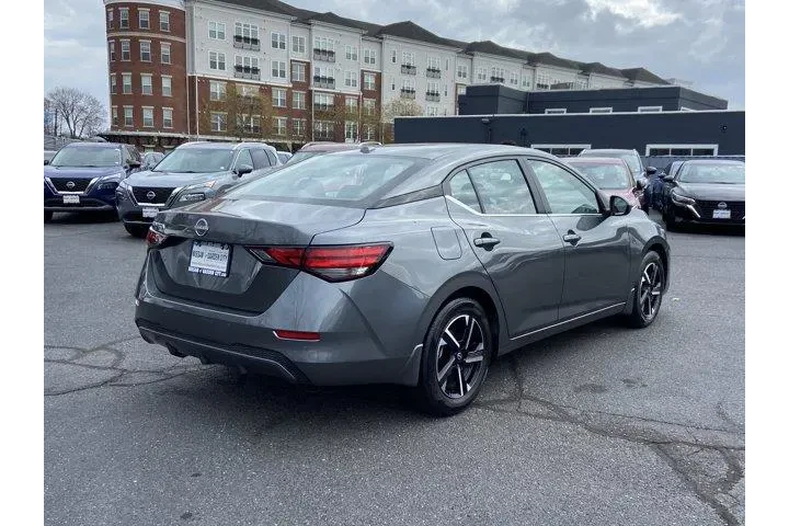 $18350 : Nissan Sentra 2025 SV 4dr Se image 4