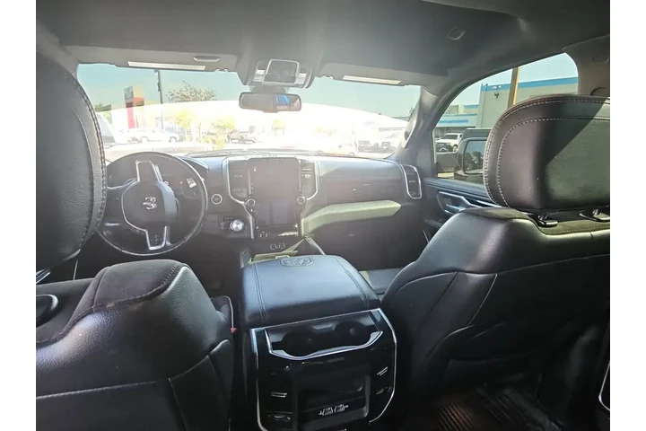 $32500 : Ram 1500 2020 4x4 Laramie 4d image 10