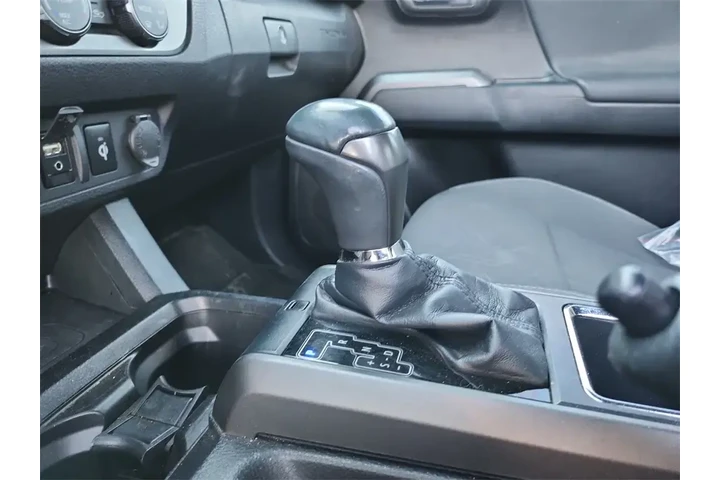 $32000 : Toyota Tacoma 2019 4x4 TRD P image 10