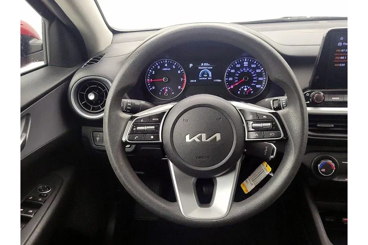$19998 : Kia Forte 2023 LXS 4dr Sedan image 10