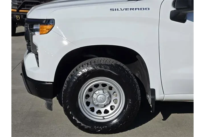 $39940 : Chevrolet Silverado 1500 202 image 8