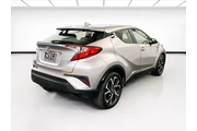 Toyota C-HR 2019 XLE 4dr Cro en Phoenix