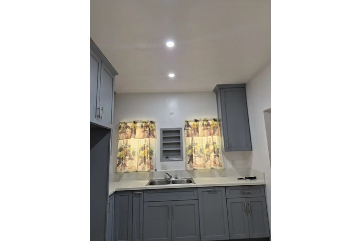 $2300 : Rento departmento 2brm. image 6