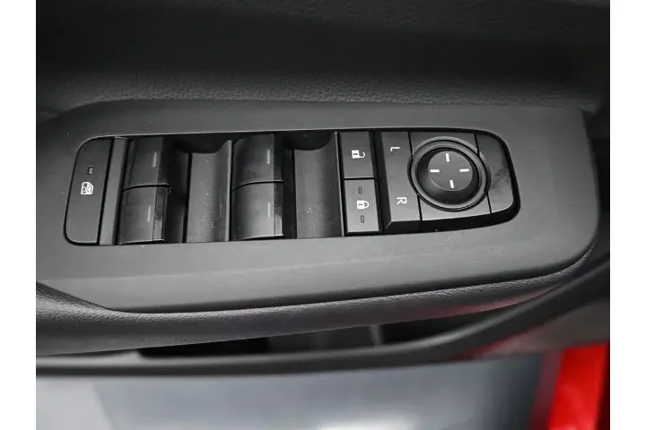 $26094 : Toyota Prius 2024 LE 4dr Hat image 6