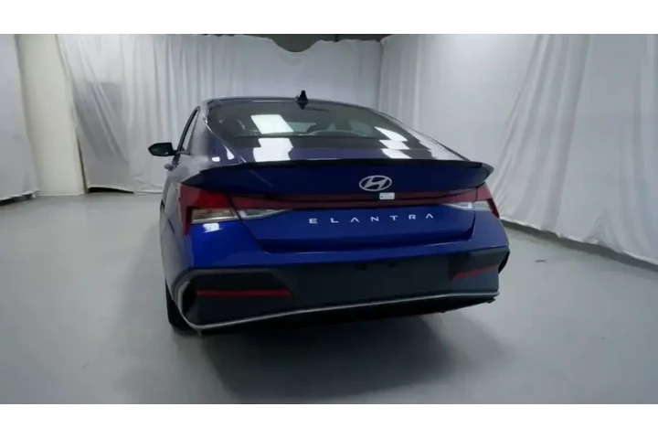 $23299 : Hyundai ELANTRA 2025 SEL Spo image 7