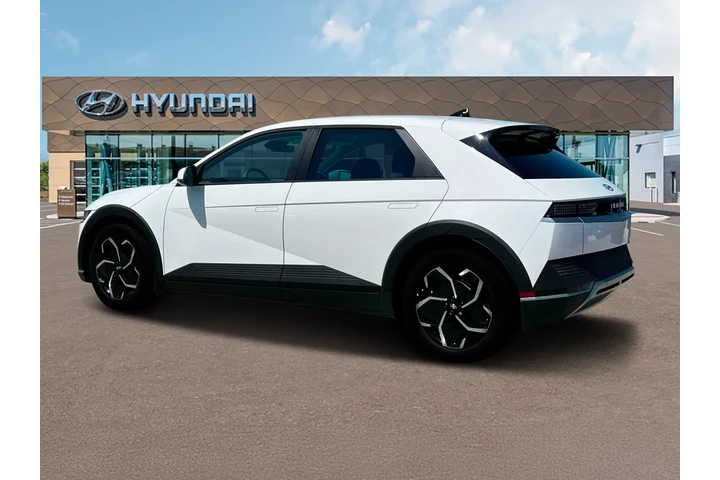 $22988 : Hyundai IONIQ 5 2024 SE 4dr image 4