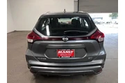 $17905 : Nissan Kicks 2023 SV 4dr Cro thumbnail