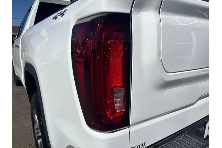 $46995 : 2025 GMC Sierra 1500 4WD Crew image 8