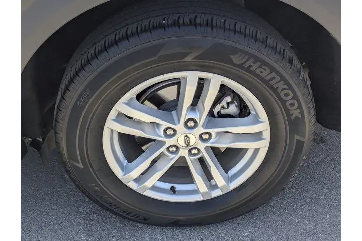 $33999 : Ford Explorer 2023 AWD XLT 4 image 7