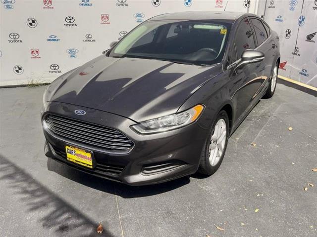 $12995 : Used 2016 Fusion 4dr Sdn SE F image 7